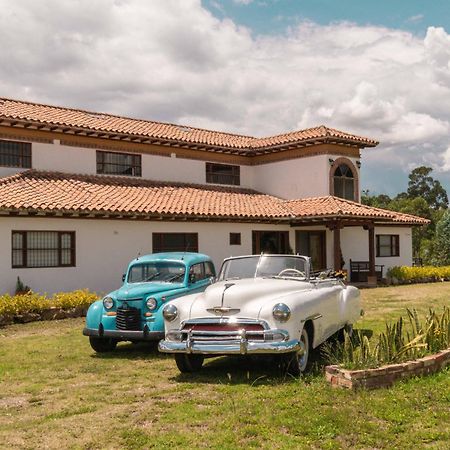 Artemisa Hotel Santa Sofía エクステリア 写真