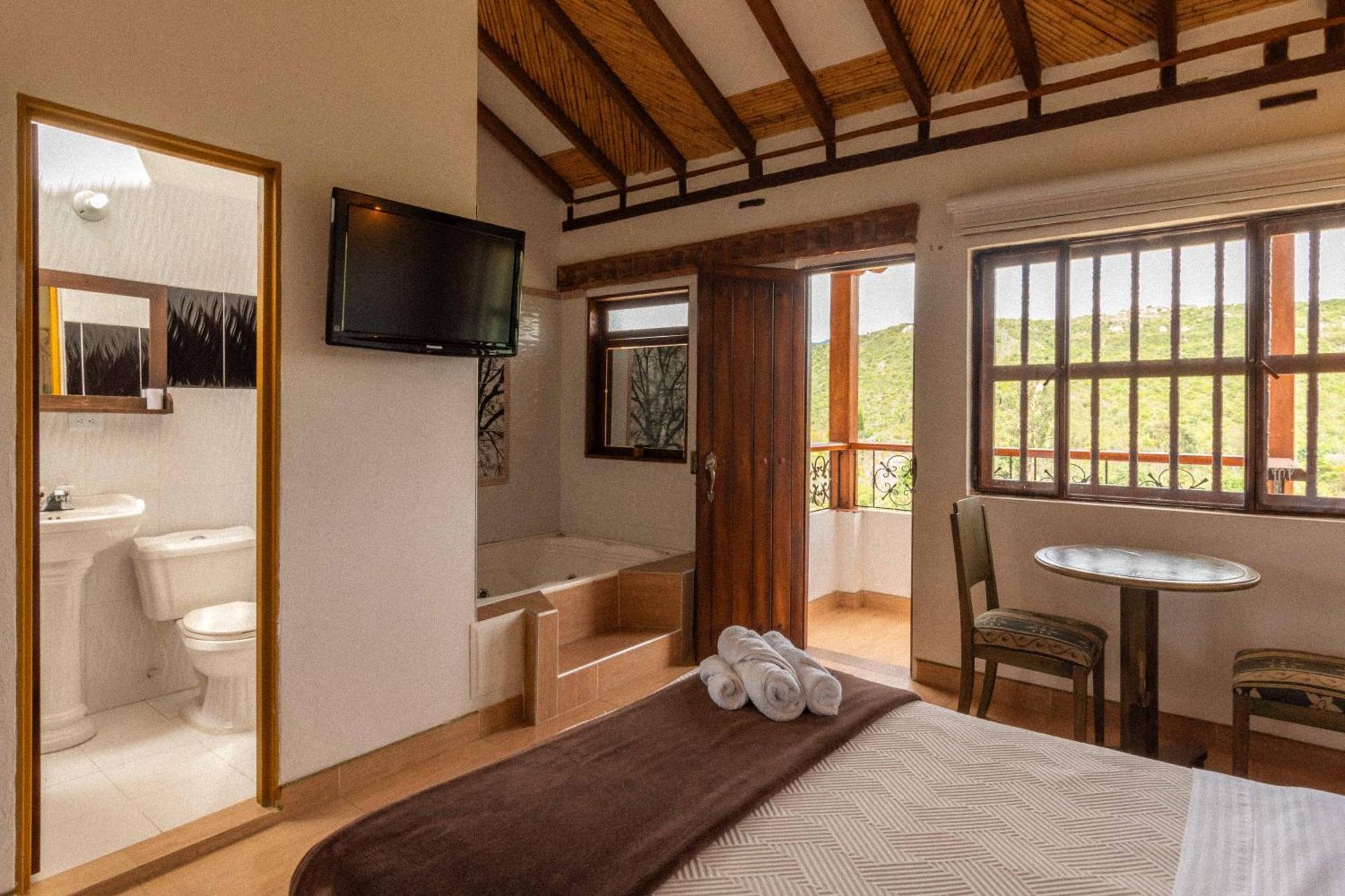 Artemisa Hotel Santa Sofía エクステリア 写真